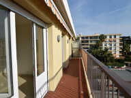 F2 DERNIER ETAGE NICE OUEST NAPOLEON III — photo 3