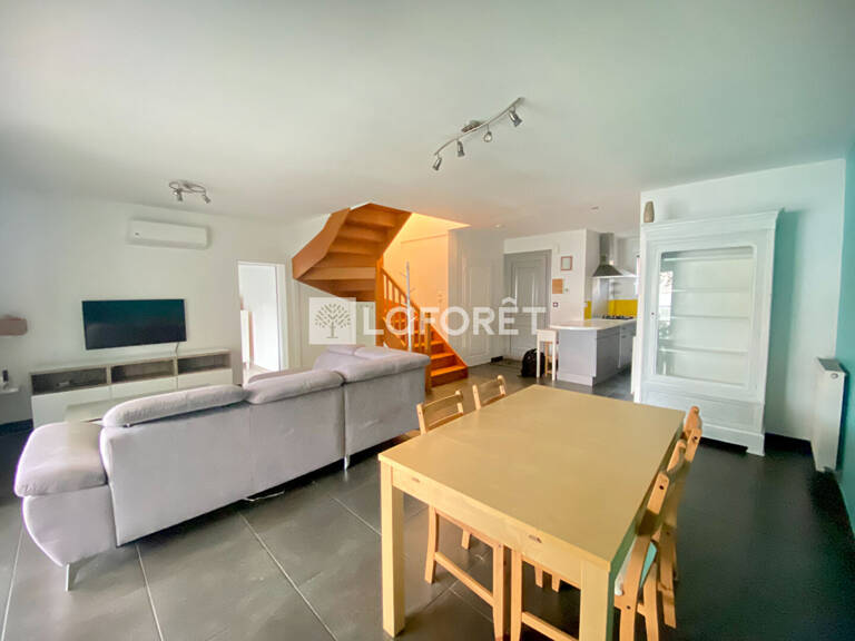 Maison à Bourg-lès-Valence de 4 pièces avec piscine — photo 1