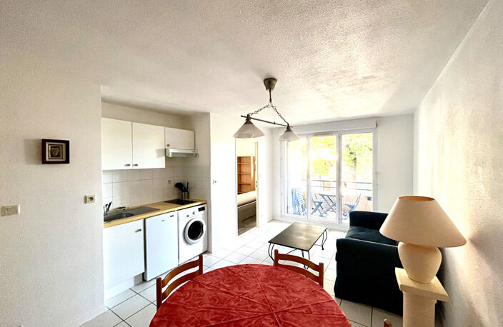 COLOMIERS - MEUBLE  - 35 ²  - BALCON - PARKING — photo 2