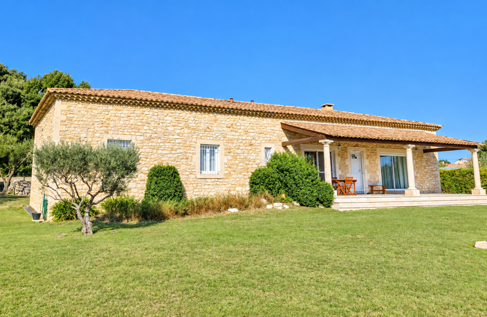 'Exclusivité Swixim Uzès' A 10 minutes d'Uzès, élégante maison en pierre avec piscine — photo 4