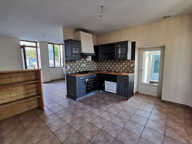 Maison 4 pièces avec poele à bois et climatisation, garage e — photo 2
