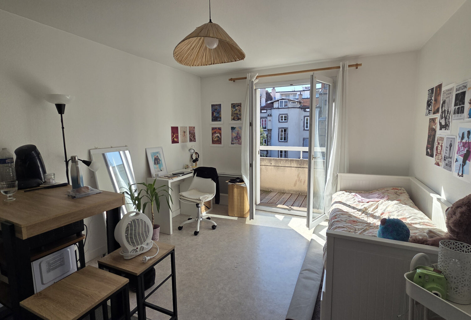 Studio - Balcon et stationnement - Quartiers Carnot Lecoq — photo 1