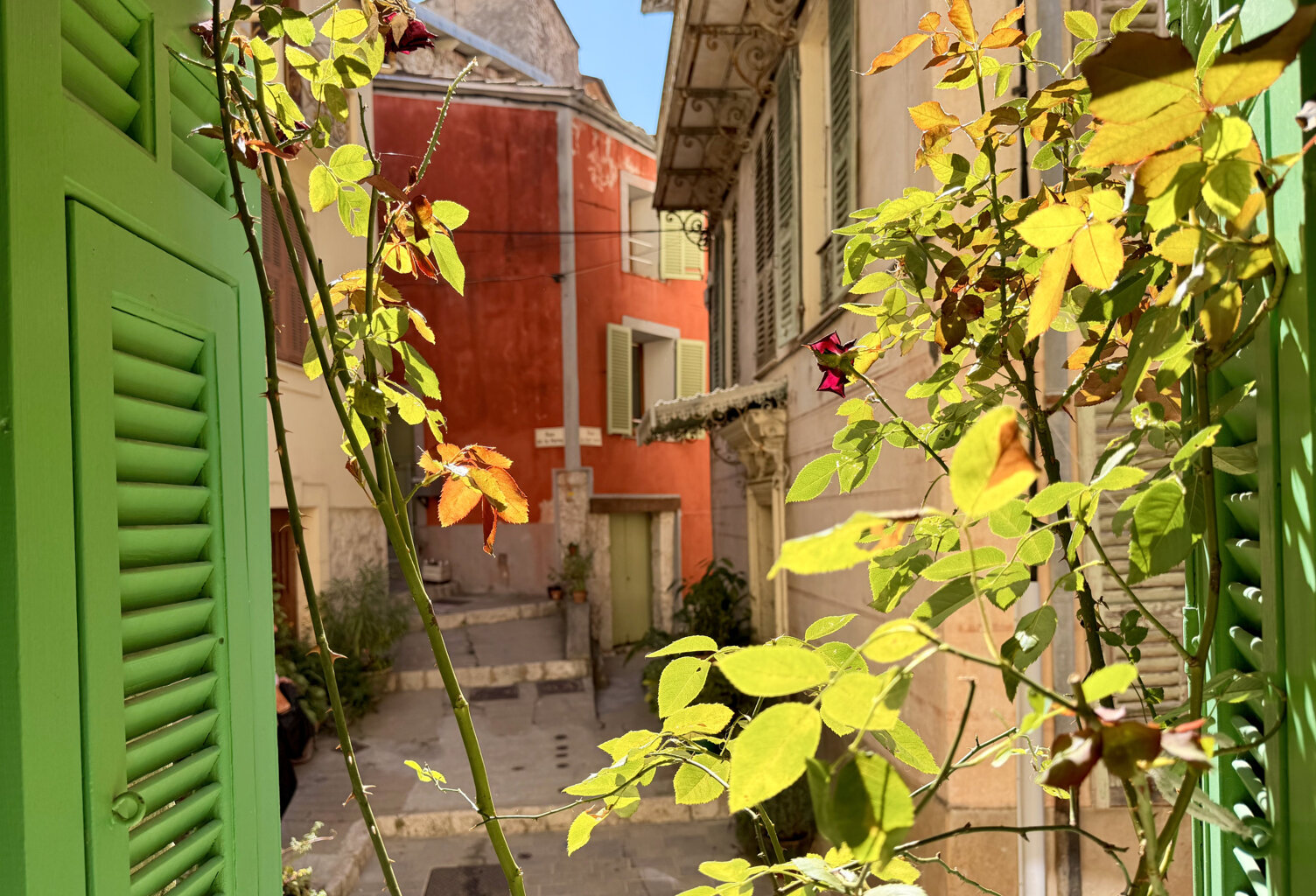 Maison de village 3p au coeur de Gilette — photo 1