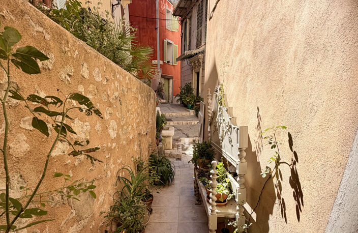 Maison de village 3p au coeur de Gilette — photo 2