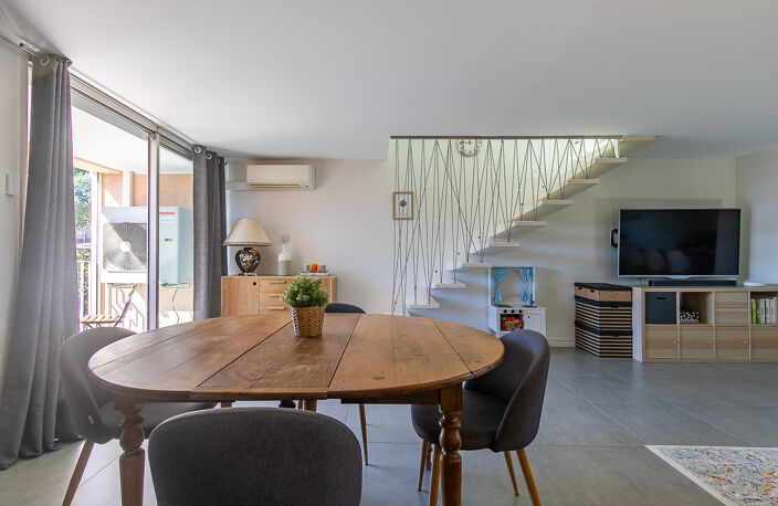Dernier étage T3 100m2 avec terrasse parking privatif et cav — photo 5