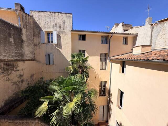 AIX-EN-PROVENCE – RUE BOULEGON – T2 AU CALME EN CENTRE-VILLE — photo du bien