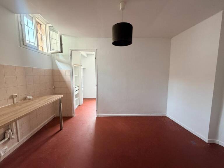 AIX-EN-PROVENCE – RUE BOULEGON – T2 AU CALME EN CENTRE-VILLE — photo 1