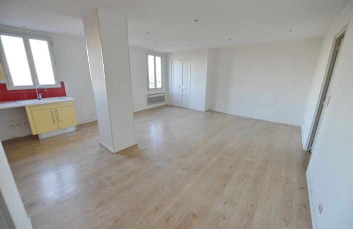 Appartement À Louer — photo 2