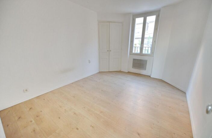 Appartement À Louer — photo 4