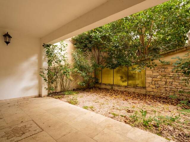 MANOSQUE – CHARMANT T2 AVEC TERRASSE ET JARDINET — photo du bien