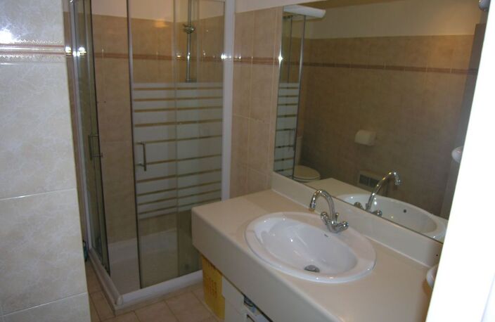 Studio Meublé -RDJ Mougins 1 pièces 32.20 m2 - Cave et parking — photo 2