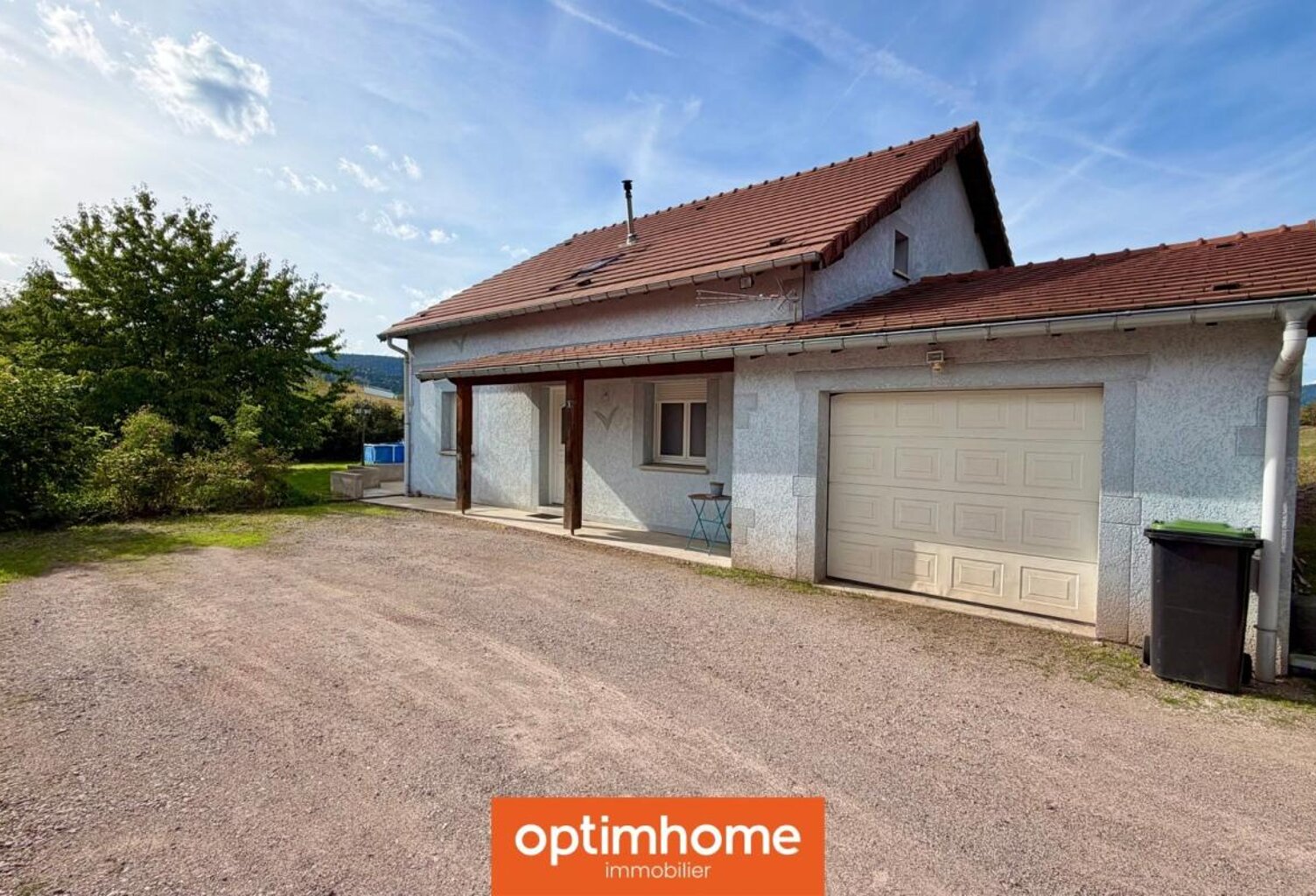 LA MAISON BLEUE – UNE VRAIE MAISON DE FAMILLE À VECOUX — photo 1