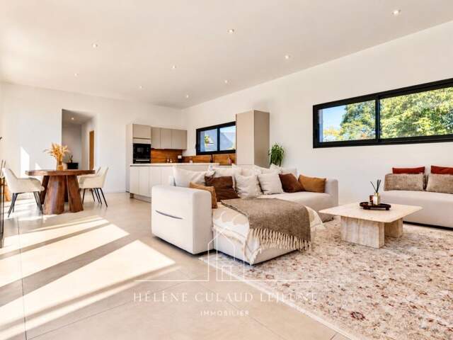 MAISON CONTEMPORAINE DE PLAIN PIED - 116 m² - PLOEREN — photo du bien