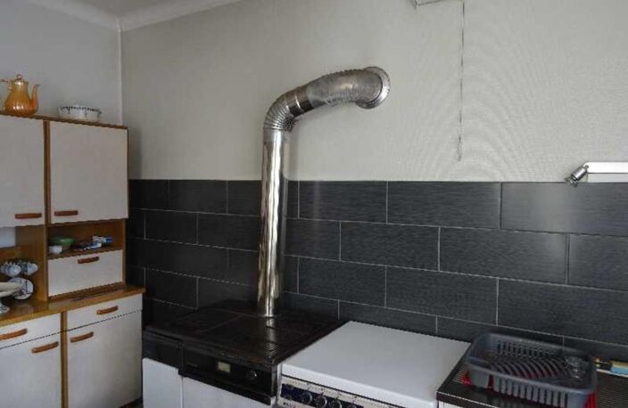 A BUGEAT EN HAUTE CORREZE GRANDE MAISON PIERRE DE 120 M² 5 CHAMBRES — photo 3