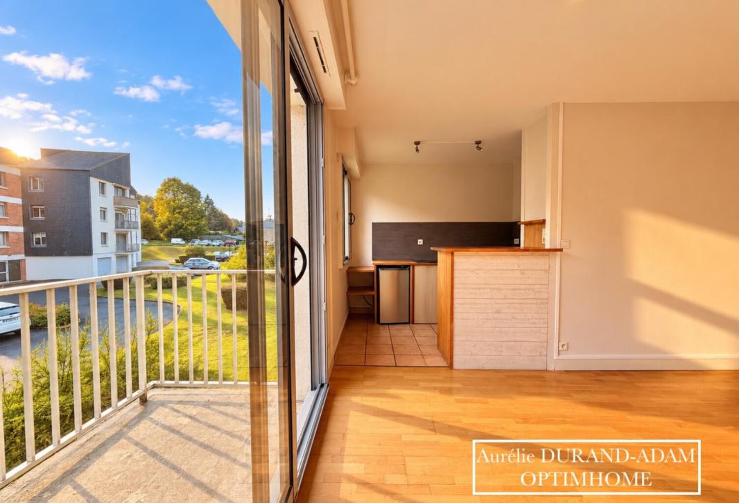 Honfleur - Appartement 2 Pièces avec une belle luminosité à vendre - Dernier étage - Balcon exposé Ouest — photo 1