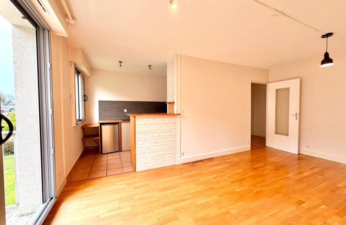 Honfleur - Appartement 2 Pièces avec une belle luminosité à vendre - Dernier étage - Balcon exposé Ouest — photo 2