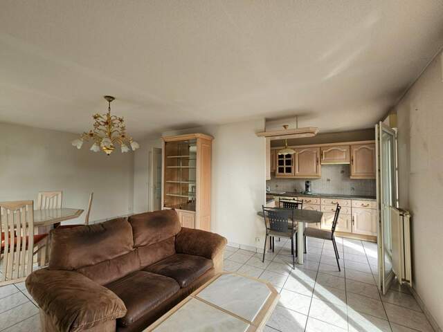 Vétraz Monthoux - Proximité Genève - T3 au dernier étage - 75 m² - Terrasse - Balcon - Garage fermé – Cave — photo du bien