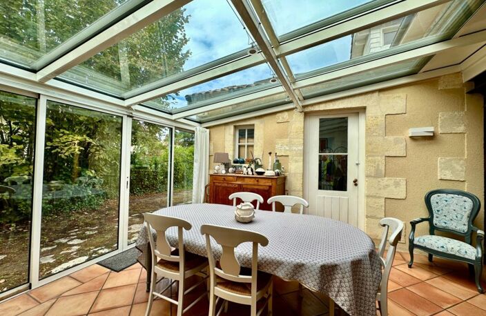 BLANQUEFORT – MAISON EN PIERRE 195 M² – 4 CHAMBRES, JARDIN SANS VIS-À-VIS ET DÉPENDANCE — photo 5