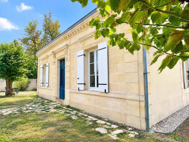 BLANQUEFORT – MAISON EN PIERRE 195 M² – 4 CHAMBRES, JARDIN SANS VIS-À-VIS ET DÉPENDANCE — photo du bien