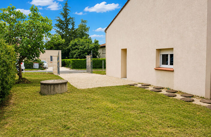 Maison Mitoyenne avec Jardin à Eysses. — photo 4