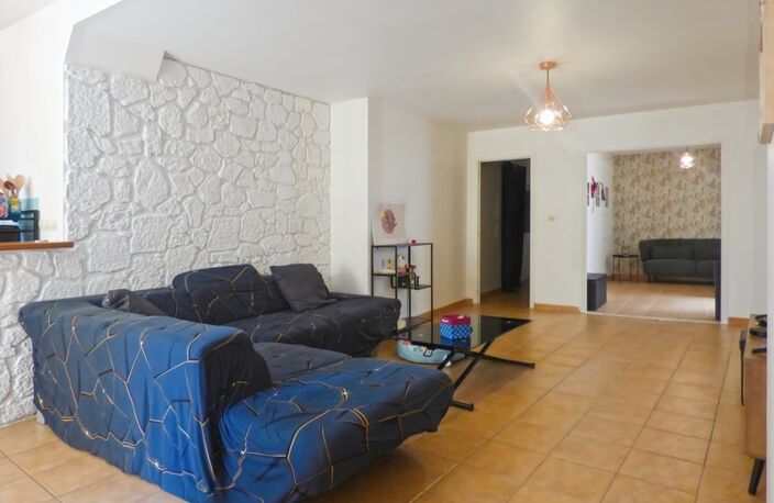 MONTBLANC (34) - APPARTEMENT 4 PIECES EN REZ DE CHAUSSEE, AVEC GARAGE ET PATIO — photo 3