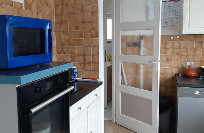 MAISON FAMIALE DE 4 CHAMBRES DANS QUARTIER TRANQUILLE — photo 4