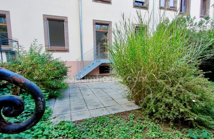 Appartement à louer 2 pièces NIEDERBRONN LES BAINS (67) avec JARDIN privatif, garage et stationnement — photo 3