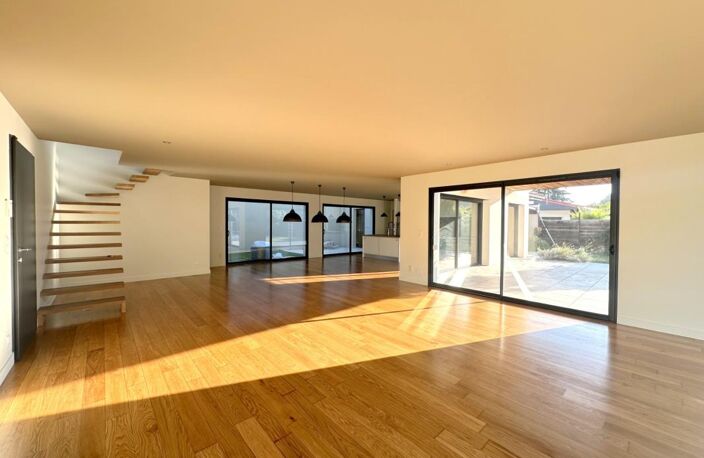 Villa d'architecte 200m² avec piscine sur parcelle de 1610m² à Pont-du-Château — photo 4
