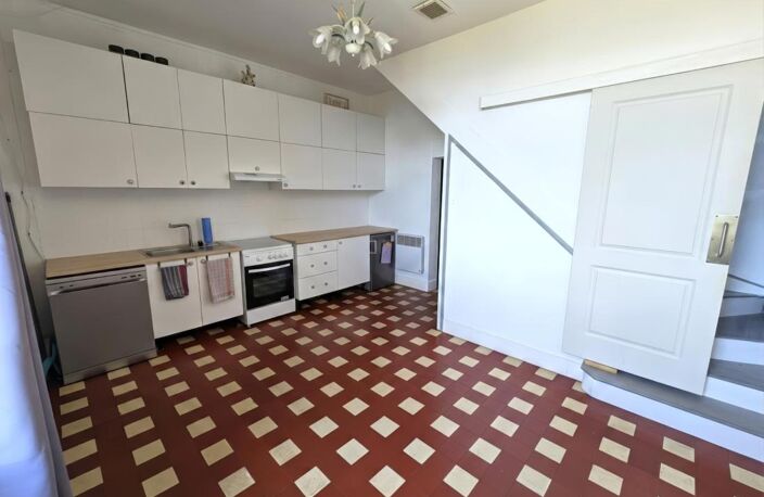 HIRSON (02) - 🏡 Vente maison avec 4 chambres 🛏️🛏️🛏️🛏️, cour 🚗 et terrain — photo 3