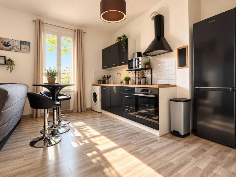 À VENDRE – T1 BIS DE 31 m² AU DERNIER ÉTAGE — photo 1