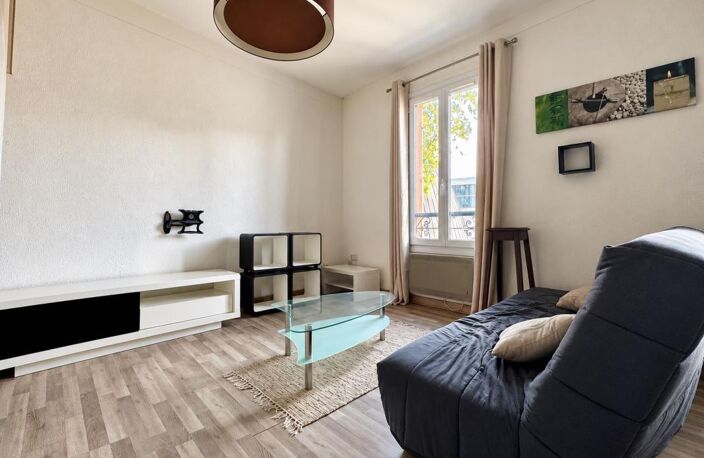 À VENDRE – T1 BIS DE 31 m² AU DERNIER ÉTAGE — photo 2