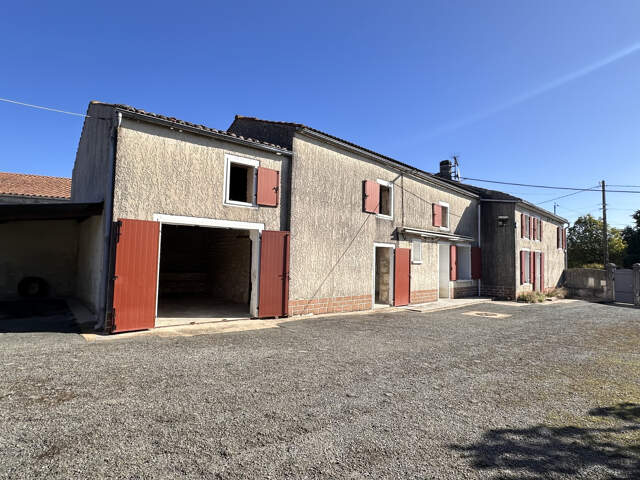 Maison de village aux belles perspectives — photo du bien