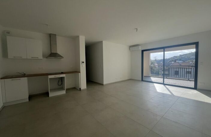 Appartement neuf 3 pièces avec grande terrasse — photo 3