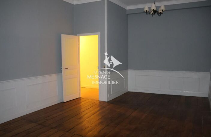 À Vendre chez Christelle Mesnage Immobilier - Centre ville d — photo 4