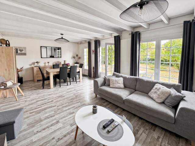 Maison À Vendre — photo du bien