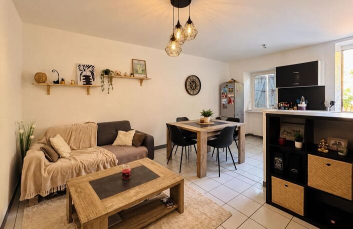 ROMPON (07250) Immeuble de rapport en pierres, 5 appartements loués — photo 4