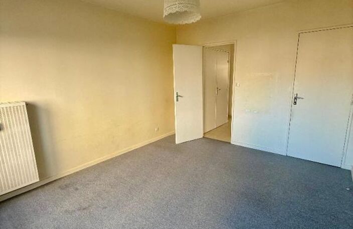 Grand T3 de 84 m² – 4e étage avec ascenseur – Balcon et vue dégagée — photo 5