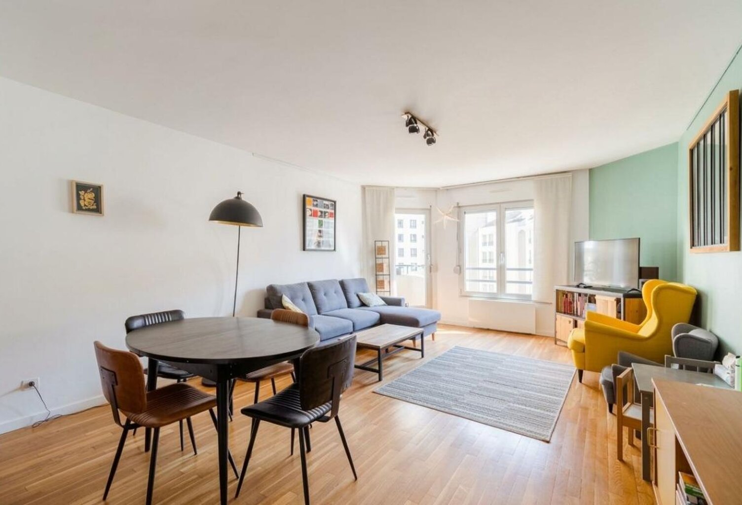 EXCLUSIVITÉ – Appartement T4 traversant en étage élevé avec balcons – Rue Moncey (Lyon 3ᵉ / limite 6ᵉ) — photo 1