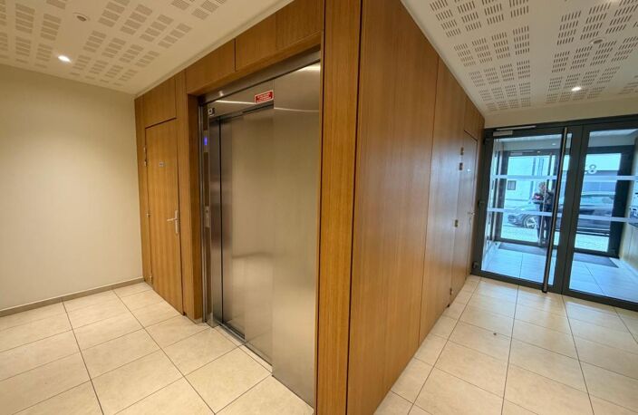 Appartement À Vendre — photo 3