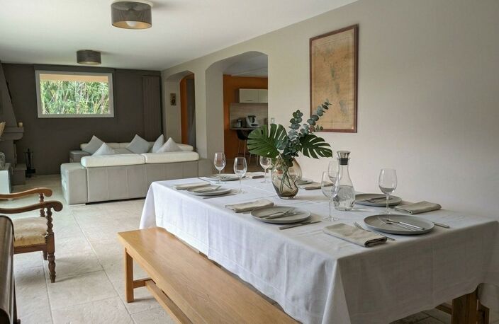 Maison 5 chambres, piscine et grand jardin – Champagne-au-Mont-d’Or — photo 4