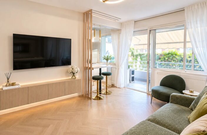 CANNES - PALM BEACH – STUDIO  RÉNOVÉ — photo 2