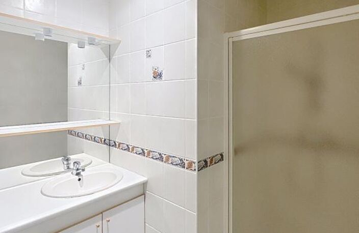 À LOUER – APPARTEMENT T3 EN CENTRE-VILLE DE SAINT-FLOUR — photo 4