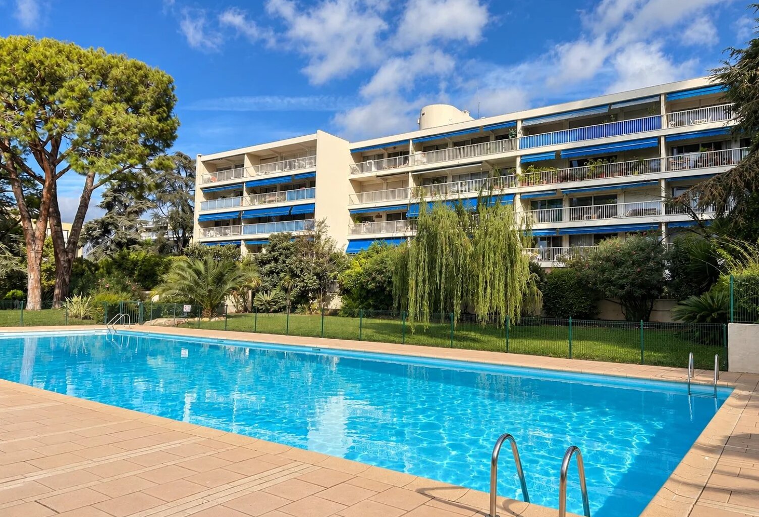 4p Corniche fleurie - piscine — photo 1