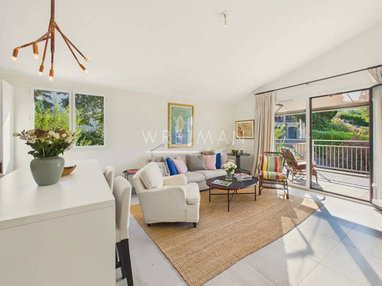Appartement lumineux avec terrasse et garage – Valbonne Village — photo 1