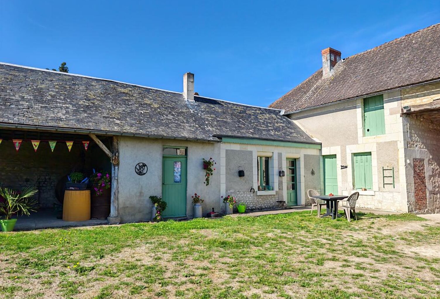 Ancienne ferme sur parcelle arborée de 5 871 m² — photo 1