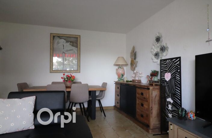 LES CAILLOLS 13012 APPARTEMENT T4 AVEC TERRASSE ET PARKING — photo 3