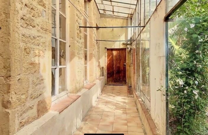 Duplex d'exception esprit loft avec jardin arboré privatif de 400 m² environ, atelier, cave et dépendances - La Croix-Rousse — photo 2