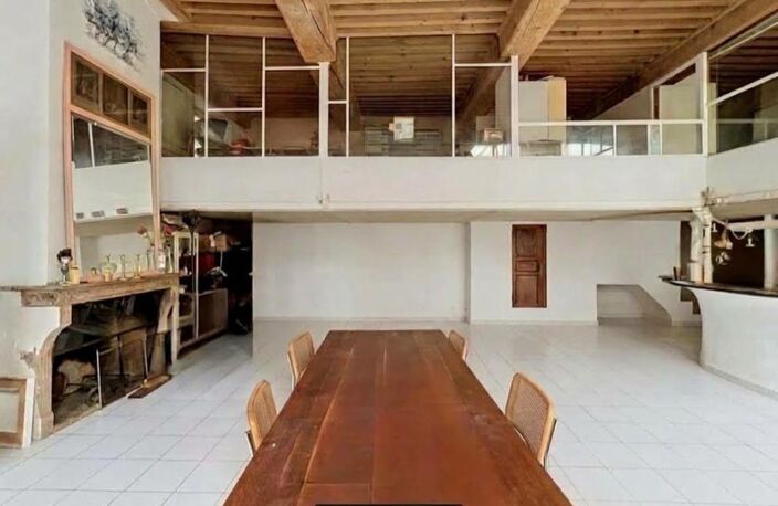 Duplex d'exception esprit loft avec jardin arboré privatif de 400 m² environ, atelier, cave et dépendances - La Croix-Rousse — photo 3