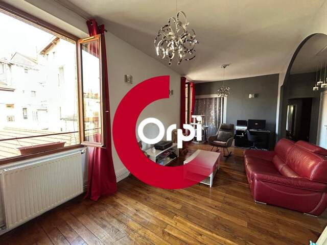 Appartement À Vendre — photo du bien