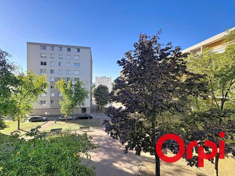 T4 à vendre aux Célestins — photo 1